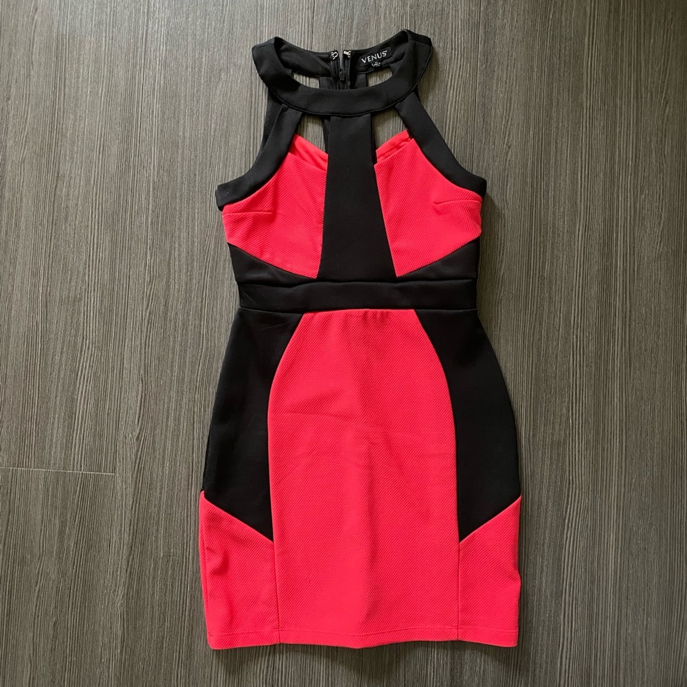 Venus Pink and Black Dress M NWOT